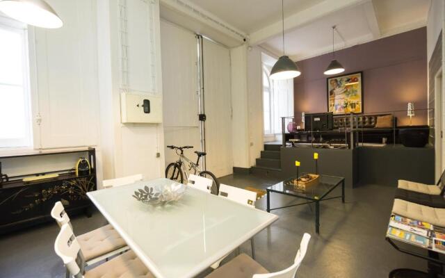 Large & Relaxing loft in Alfama