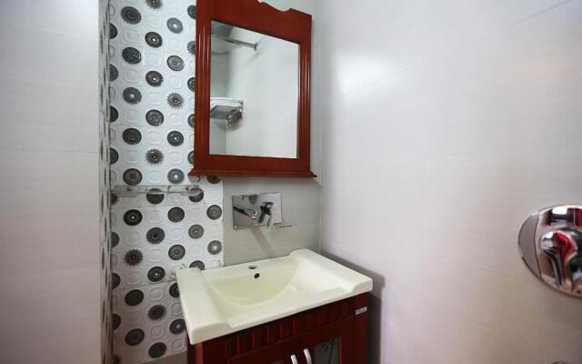 Oyo 8495 Aaa Homes