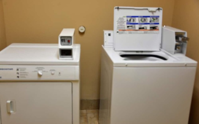 Irish Inn And Suites