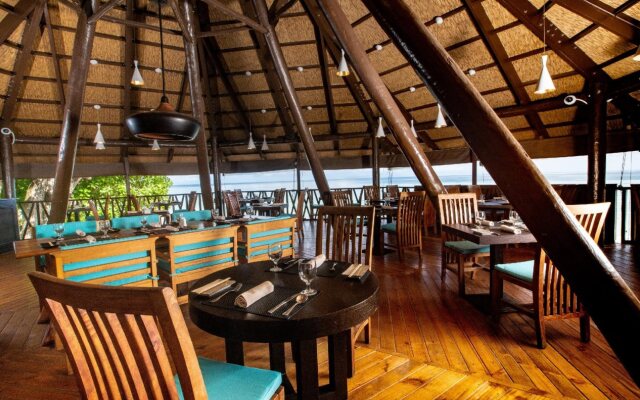 Coral Strand Smart Choice Hotel