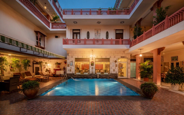 Suryaa Villa - A City Centre Hotel
