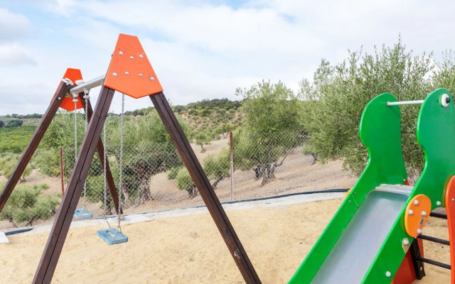 Quaint Holiday Home in Sevilla With Swimming Pool