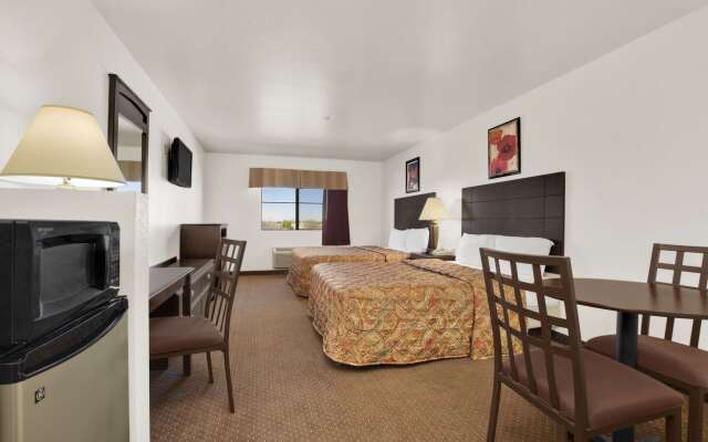 Howard Johnson by Wyndham Lubbock TX