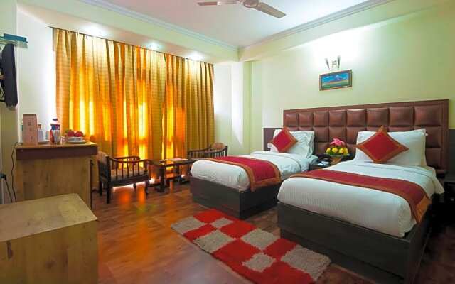 Capital O 2382 Hotel White House Continental