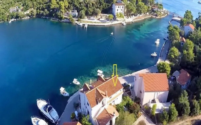 Apartments Malo Lago