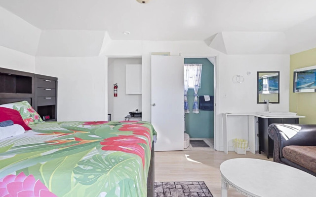 Cocoplum Rest N Hideaway 1