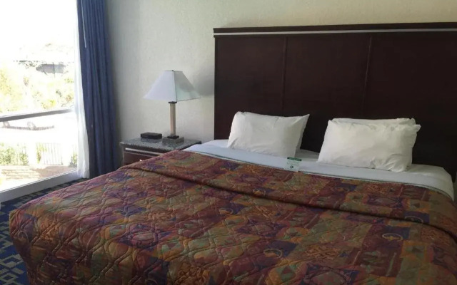 Motel 6 Oceanside, CA Marina / Camp Pendleton