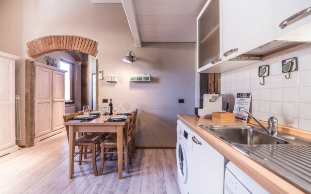 A Few Steps to The Duomo Upscale 2BD Apt