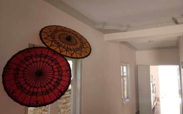 Lux Pillow Hostel