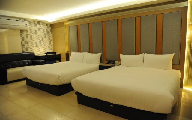 Michelle Hotel