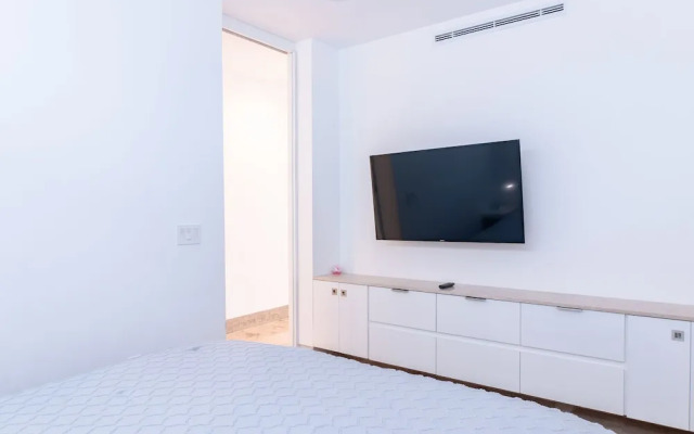 Contemporary Design Oceana 422 Playa del Carmen Condo by RedAwning