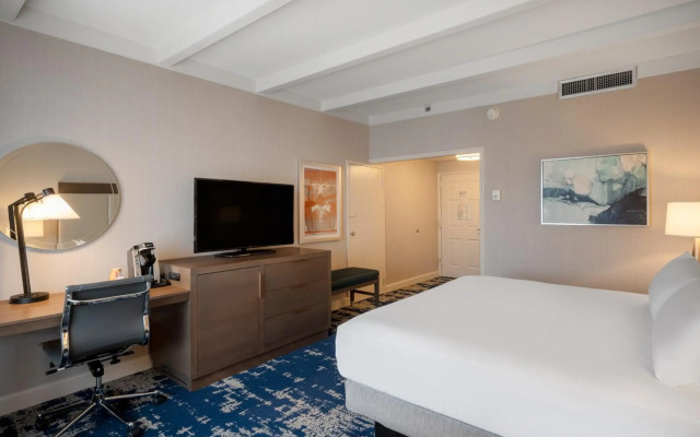 Crowne Plaza Albany - The Desmond Hotel by IHG