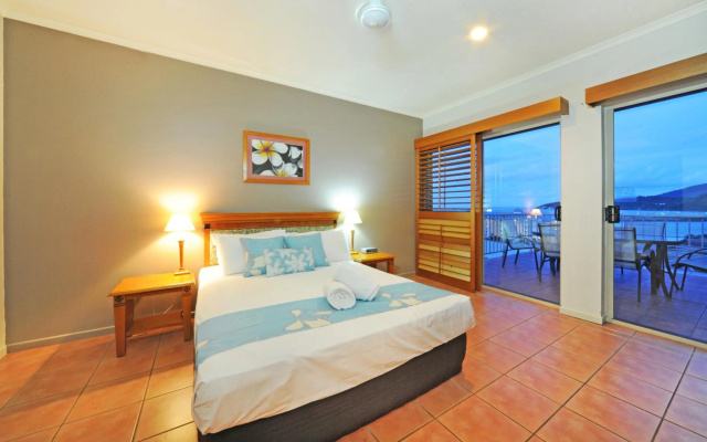 at Boathaven Bay Holiday Apartments – Guest Rooms – Airlie Beach