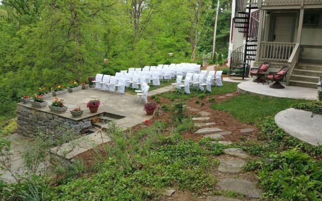 The Inn at Ragged Edge