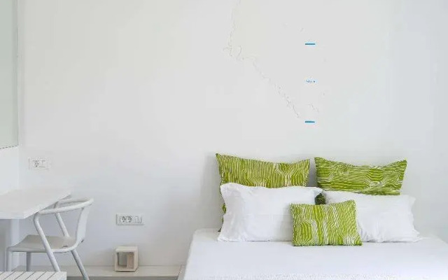 Relux Ios Hotel