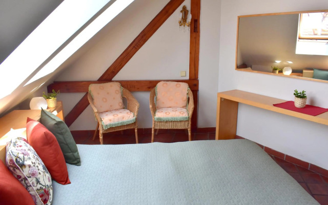 Old Town Konviktská - Bohemian Residence