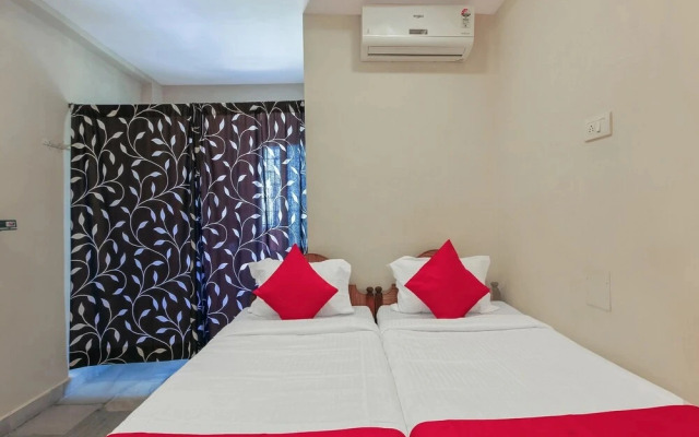 Sri Balaji Lodge By OYO Rooms