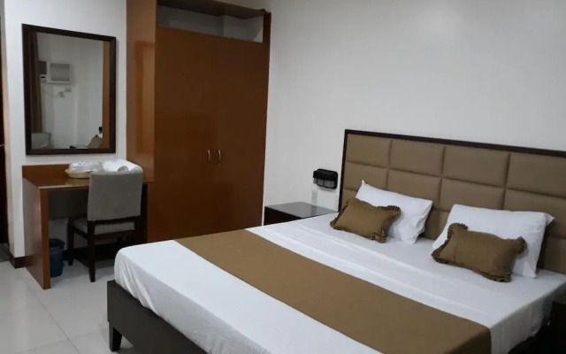 HMV City Gold Hotel