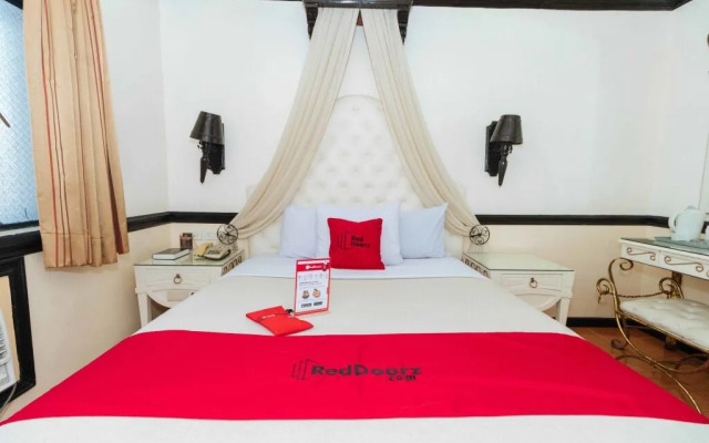RedDoorz Plus @ Mother Ignacia Quezon City