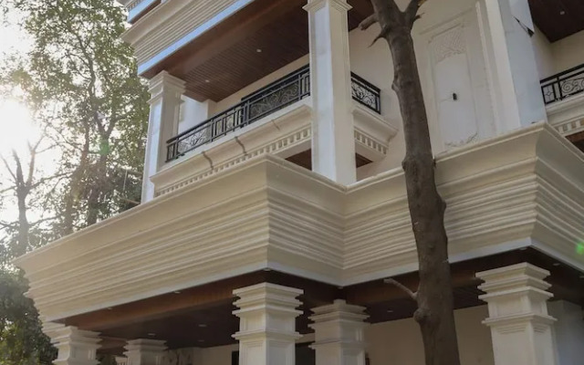 Four Leaf Hotel Arjuna Manor Varanasi