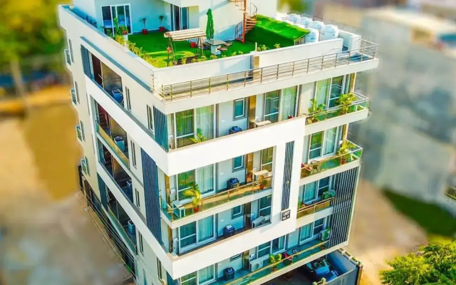 Penthouse W Jacuzzi Garden Extra Room Pets OK