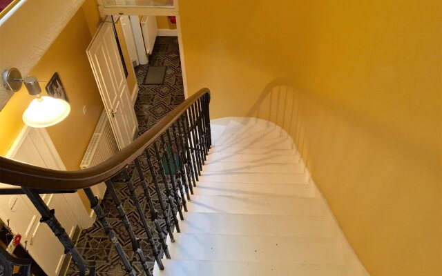 16 Pilrig Guest House