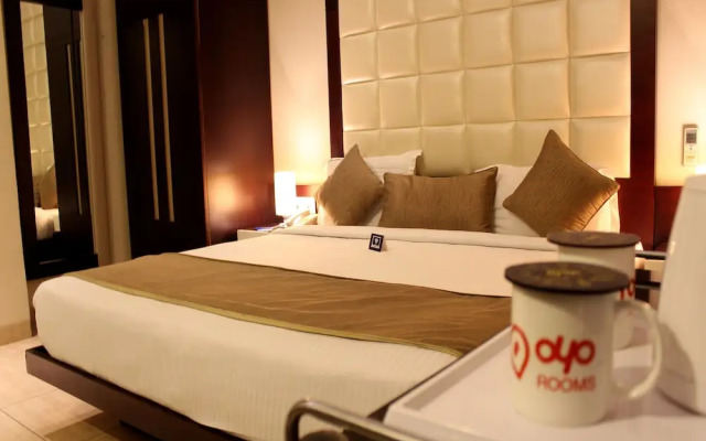 OYO 2617 Hotel Samrat Heavens