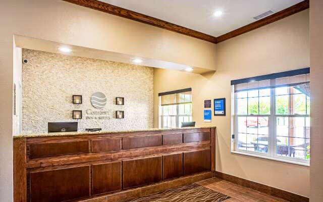 Comfort Inn & Suites Independence