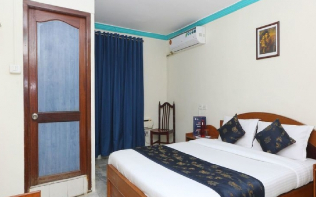 Oyo 13297 Neha Residency