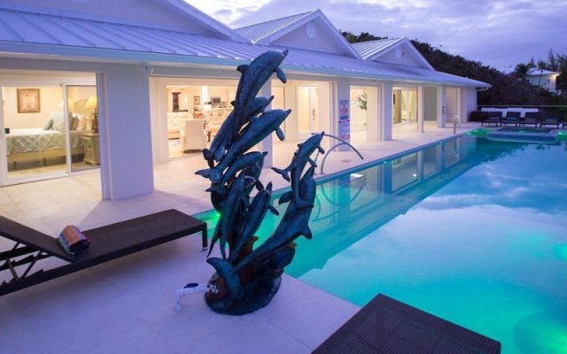 Twin Palms by Grand Cayman Villas & Condos
