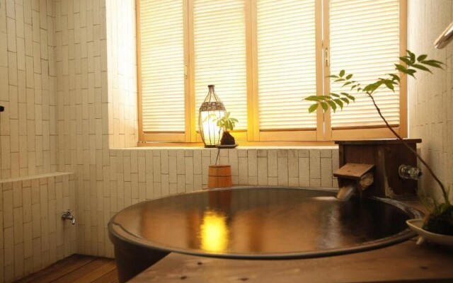 Yamashiro Onsen Ryokan Tatami