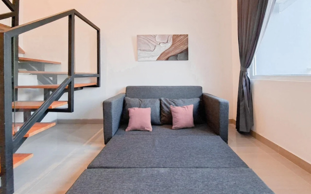 Spacious Studio Loft At Kingland Avenue Apartment