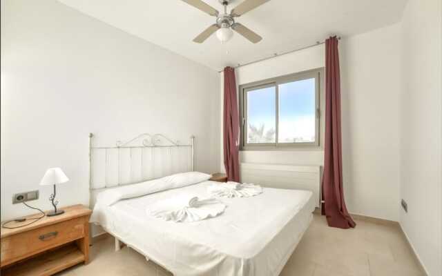 Villa - 5 Bedrooms with Pool and WiFi - 104980