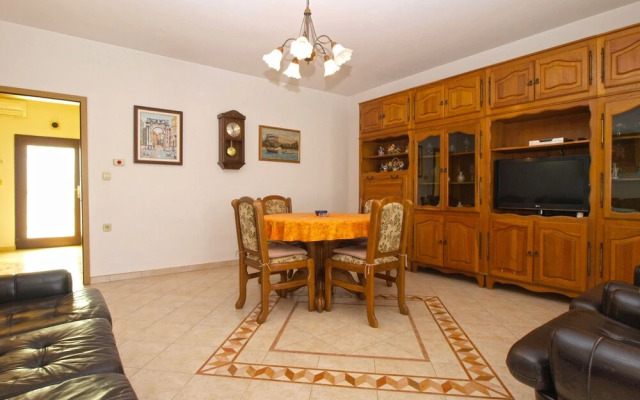 Apartment 1704