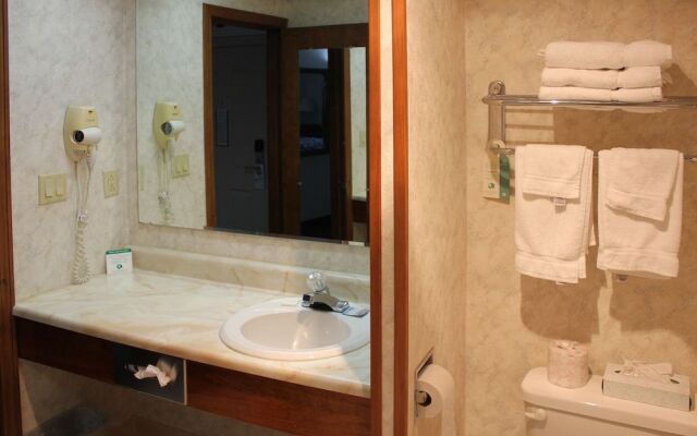 Presque Isle Inn & Convention Center