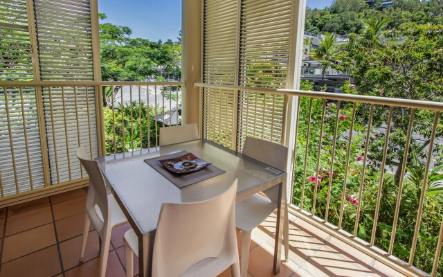 Port Douglas Apartments - Adults Only Oasis