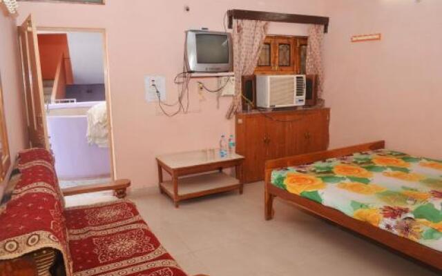 Hotel Pushpak Lodge