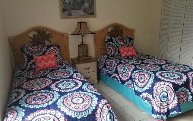 2BR/2BA condo Sienna Park