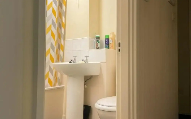Rochdale Retreat - Cozy Apartment Stay