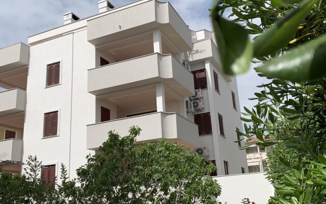 Apartments Mirko Novalja