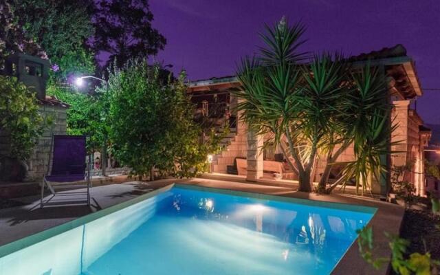 Villa Yannie