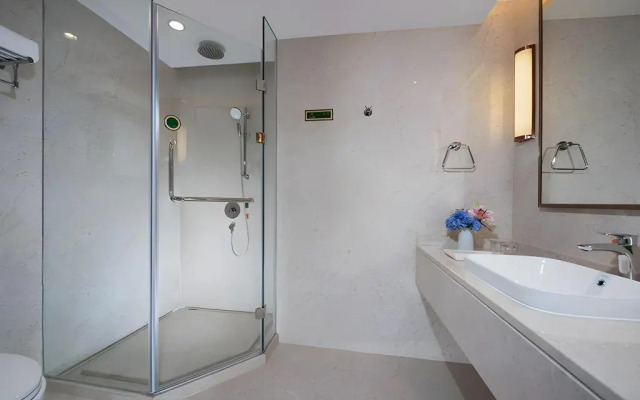 Vienna International Hotel (Zhongshan Lihe Plaza Xingzhong Road store)