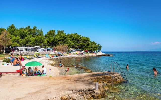 Room-caravan Near the sea 4