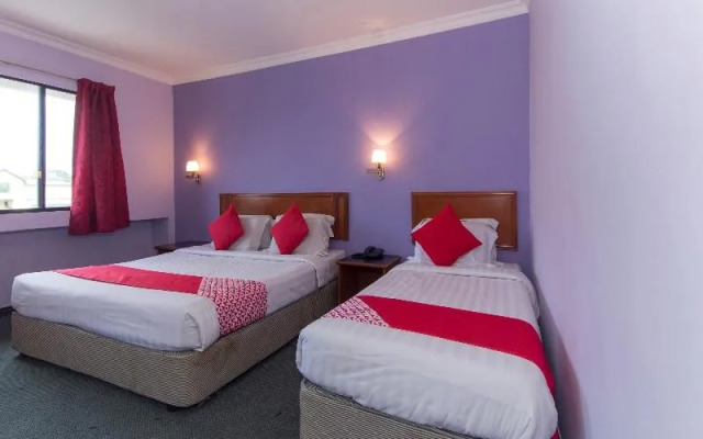 OYO 472 Comfort Hotel 1