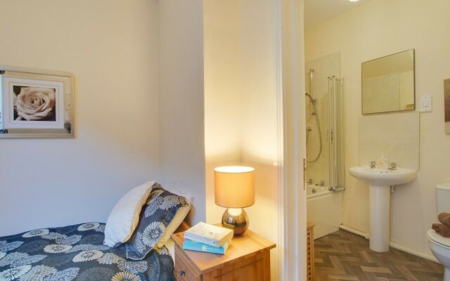 Superb Apartment in Popular Hexham near Golf Course