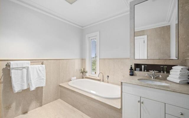 Solitary Views at Sapphire