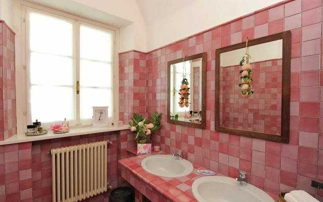 Villa in Montemaggiore With Private Pool