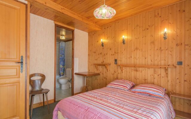 Rental For 14 People In Beautiful Ski Area Between Mountains And Nature