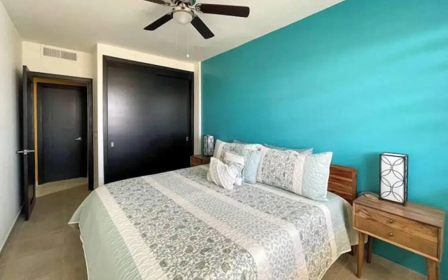 Upscale Ocean View Condo Close to it all Great