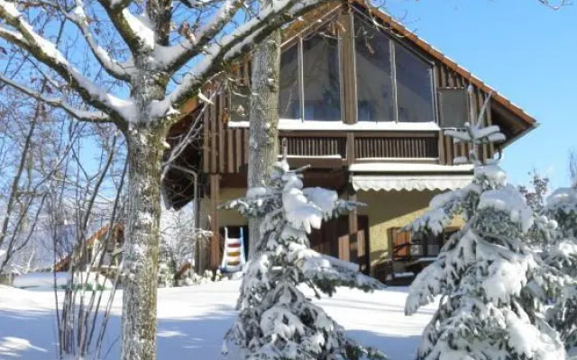 Bayerisches Landhaus bei Passau "Chalet Ilona im Park"